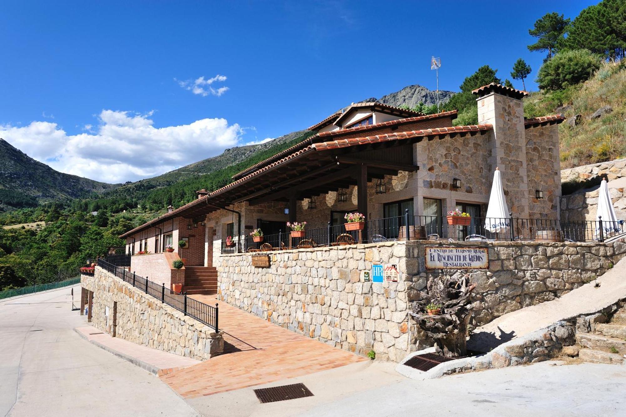 Hotel Rural Y Restaurante, Rinconcito De Gredos Cuevas Del Valle ภายนอก รูปภาพ
