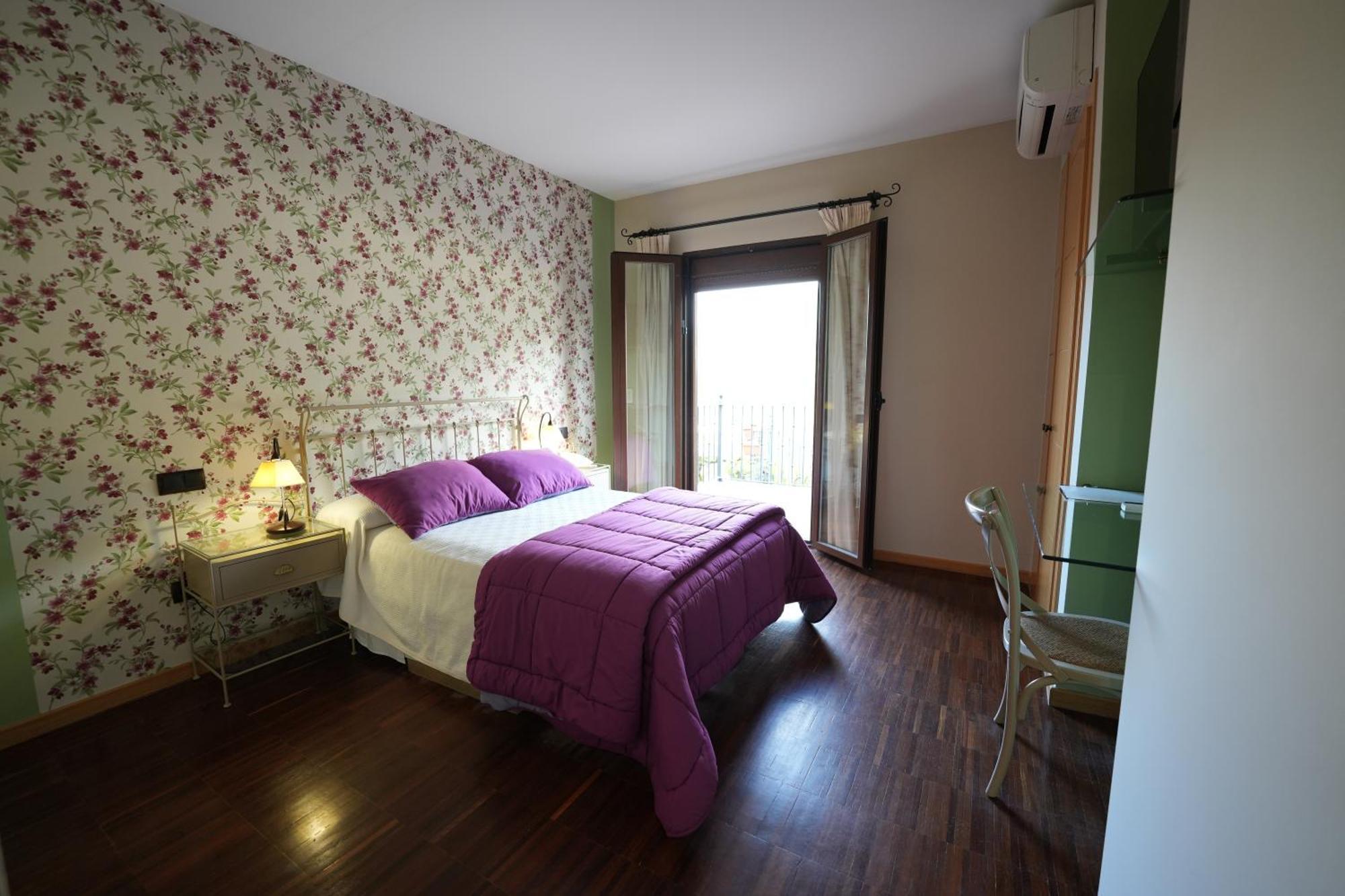 Hotel Rural Y Restaurante, Rinconcito De Gredos Cuevas Del Valle ภายนอก รูปภาพ