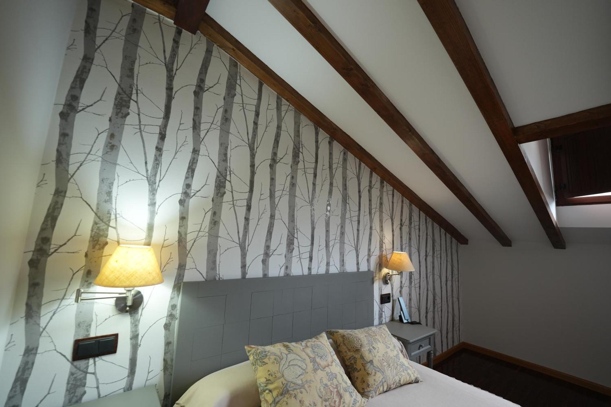 Hotel Rural Y Restaurante, Rinconcito De Gredos Cuevas Del Valle ภายนอก รูปภาพ